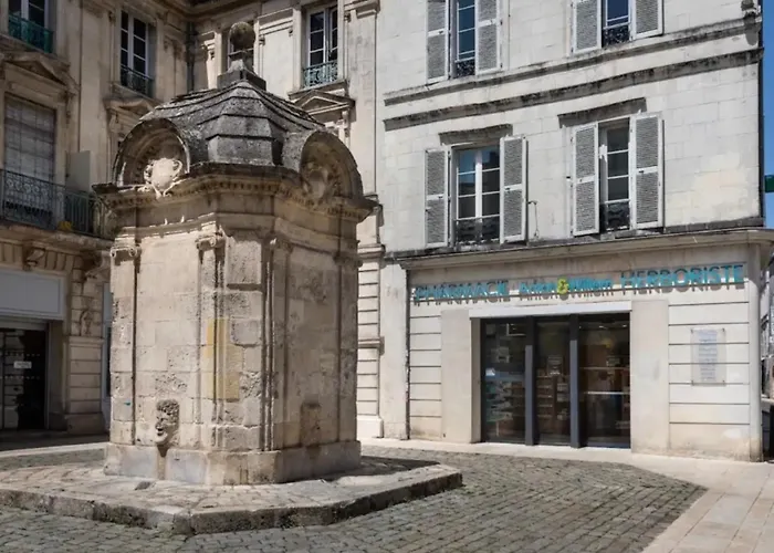 Les De Charly-le Duplex Du Marché *